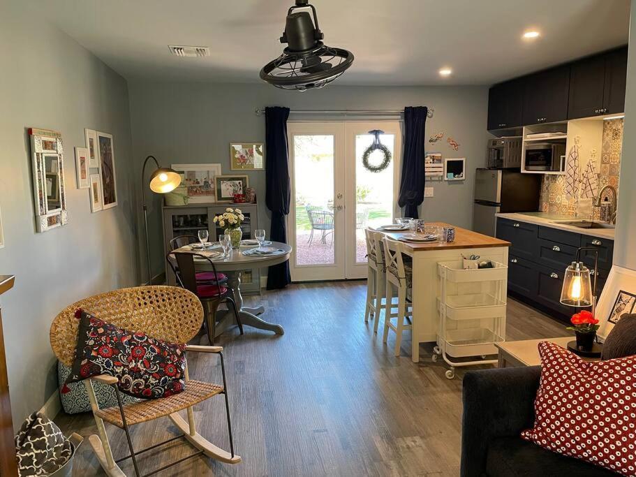 Encanto Cactus Flower Casita フェニックス エクステリア 写真