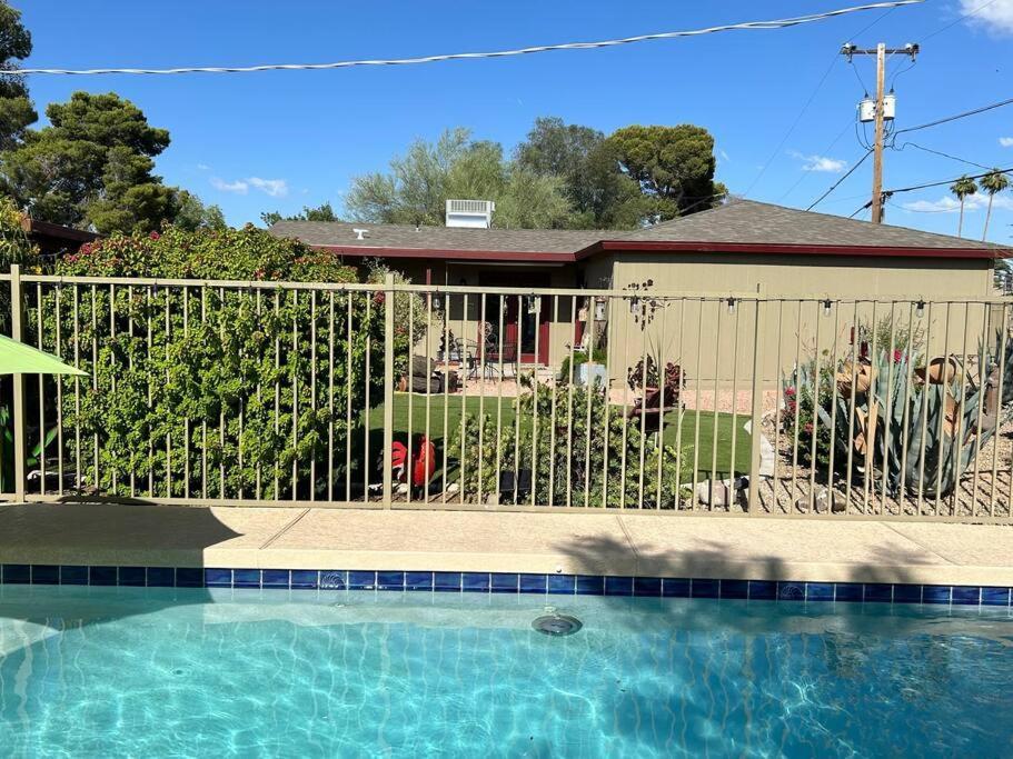 Encanto Cactus Flower Casita フェニックス エクステリア 写真
